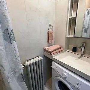 https://appartement-2-pieces-arc-de-triomphe.fr-paris.fr