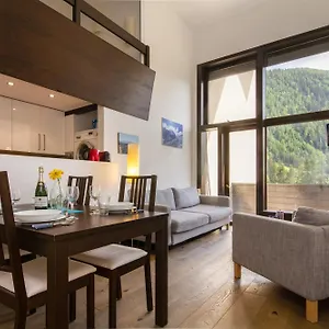 https://residence-grand-roc-ancolies-211.hotels-rhonealpes.com